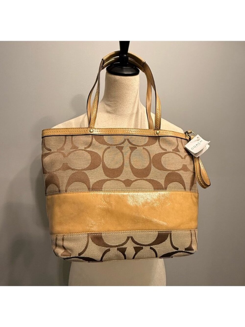 NEW Coach Beige and Brown Signature Shoulder Tote w/2 tags MSRP $268